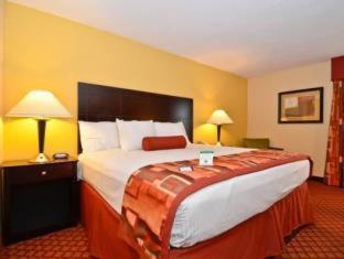 Best Western Plus Parkway Hotel Alton Room photo